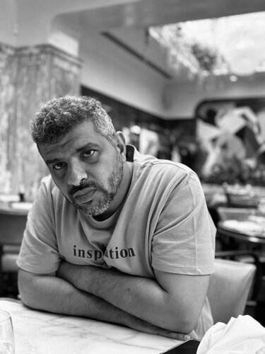 الإنسان الفلتة